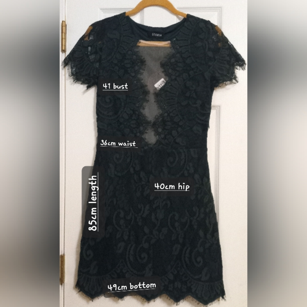 Storia Dark Green Dress with nude lace front cut out and lace overlay Size L